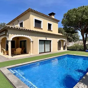 Villa Casa Judibar Con Zona De Barbacoa Y Piscina